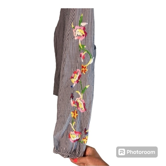 Talbots Plus Size 1X floral embroidered tunic top - Picture 4 of 5